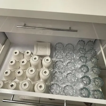 Apisha 3 דירה קירכהיים אונטר טק