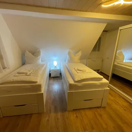 Apisha 3 Apartment *